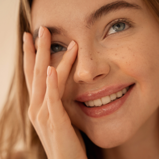 Double eyelid incisional Method